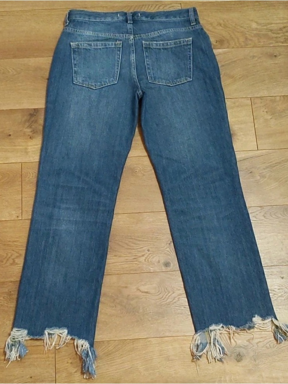 We The Free distressed Maggie mid-rise straight leg jeans 26 - Picture 2 of 5